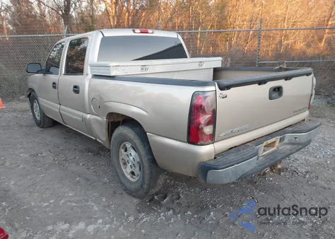2004 Chevrolet Silverado 1500 Ls z USA, uszkodzony, nr VIN 2GCEC13TX41337262